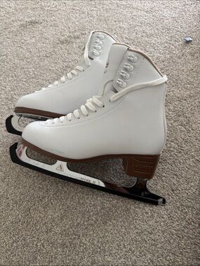 JACKSON White Women's Ice Skates with Brown Sole Accents